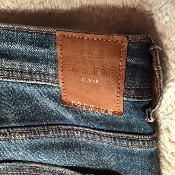 Zara Basic Z1975 Denim Skinny Lightly Distressed Raw Hem Fit Jeans EU38 US6 - Picture 7 of 16